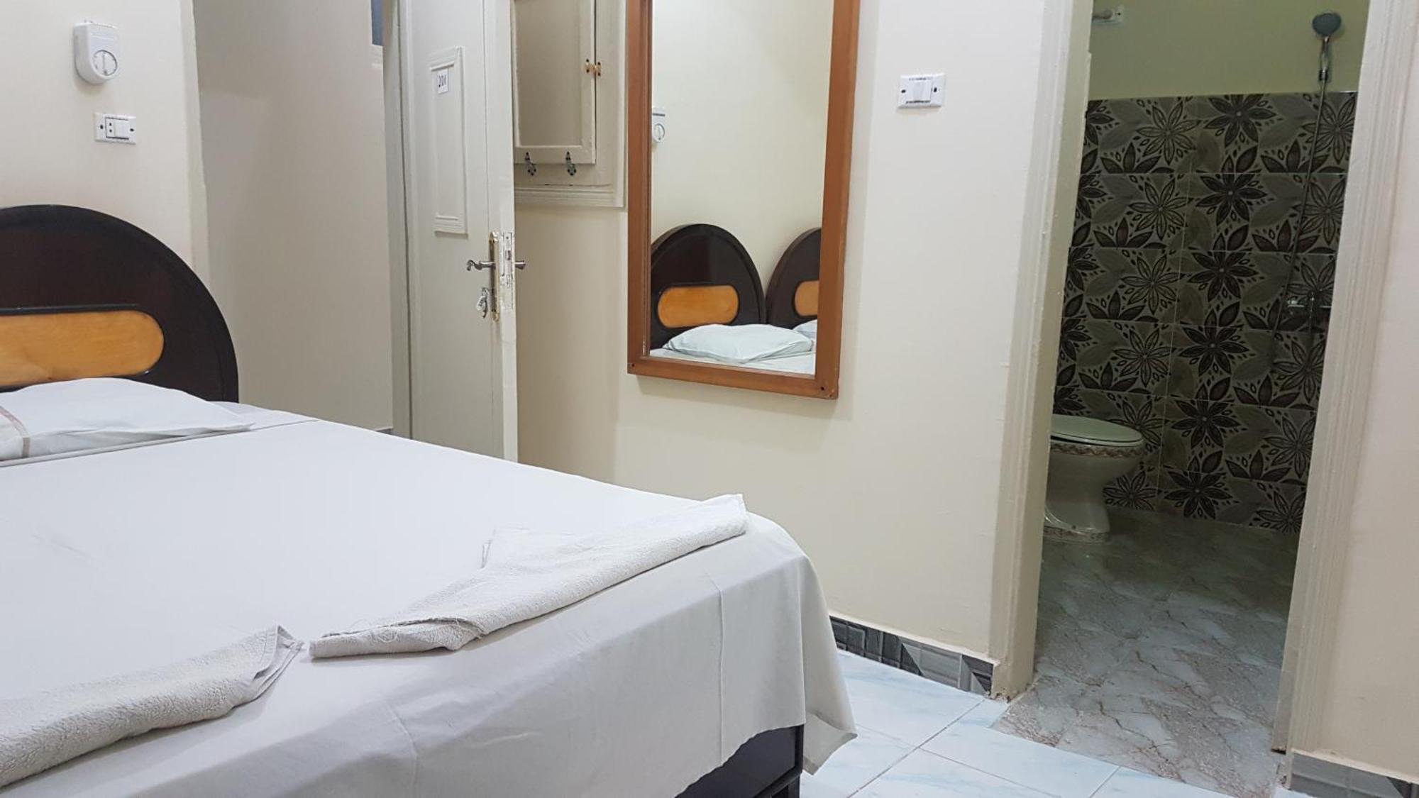 Bob Marley Peace Hotel Luxor Buitenkant foto